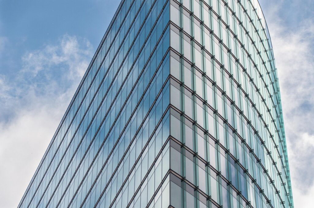 Mehr als Glas: Moderne Gewerbefenster als Business-Booster auf b2b-blogger.de